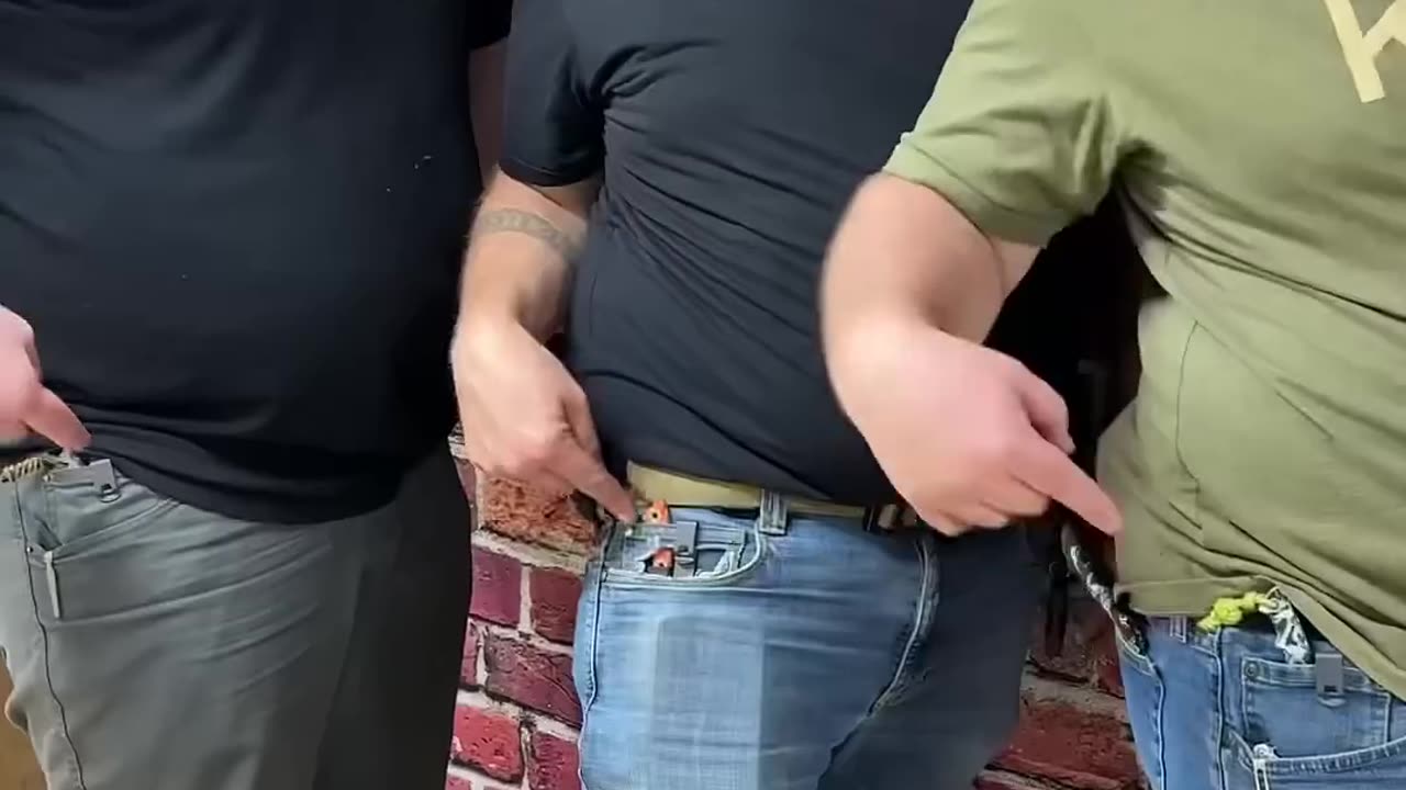 Watch Pockets… the Hot Pockets of EDC_! 🤣🔥