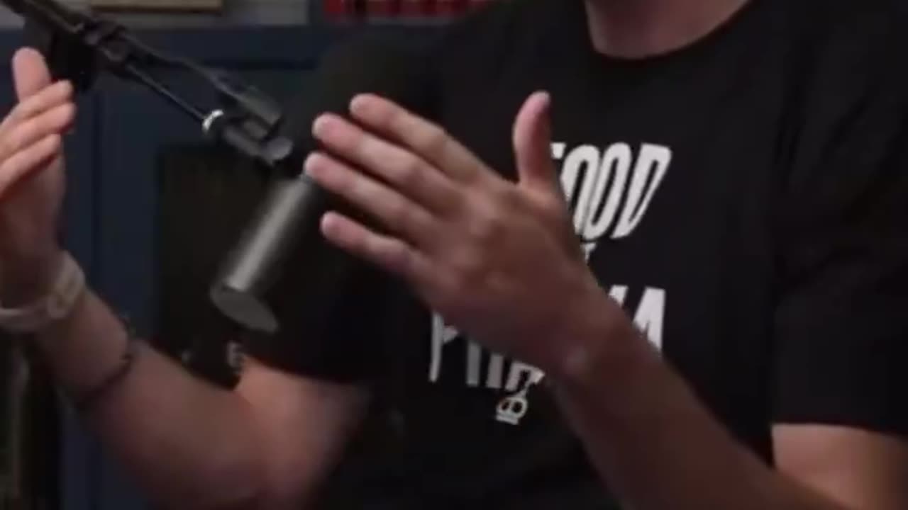 Ian Carroll & Candace Owens question whether Elon Musk is legit.