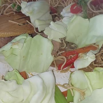 Panlasang Pinoy. How to cook Pancit Canton and Sotanghon with Pork! Lutong Pinoy! Kusina ni Kuya!