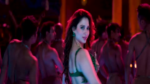 Aaj Ki Raat [ Full Screen ] _ Stree 2 _ Tamannaah Bhatia _ Sachin-Jigar _ Madhubanti _(4K_HD)