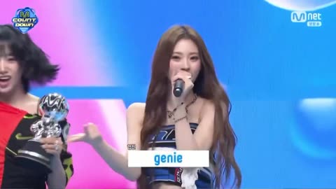 Meovv YG KPOP 2025
