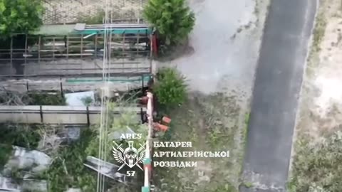 Ukrainian Drone Spots a Group of Russian Soldiers Posing as Civilians