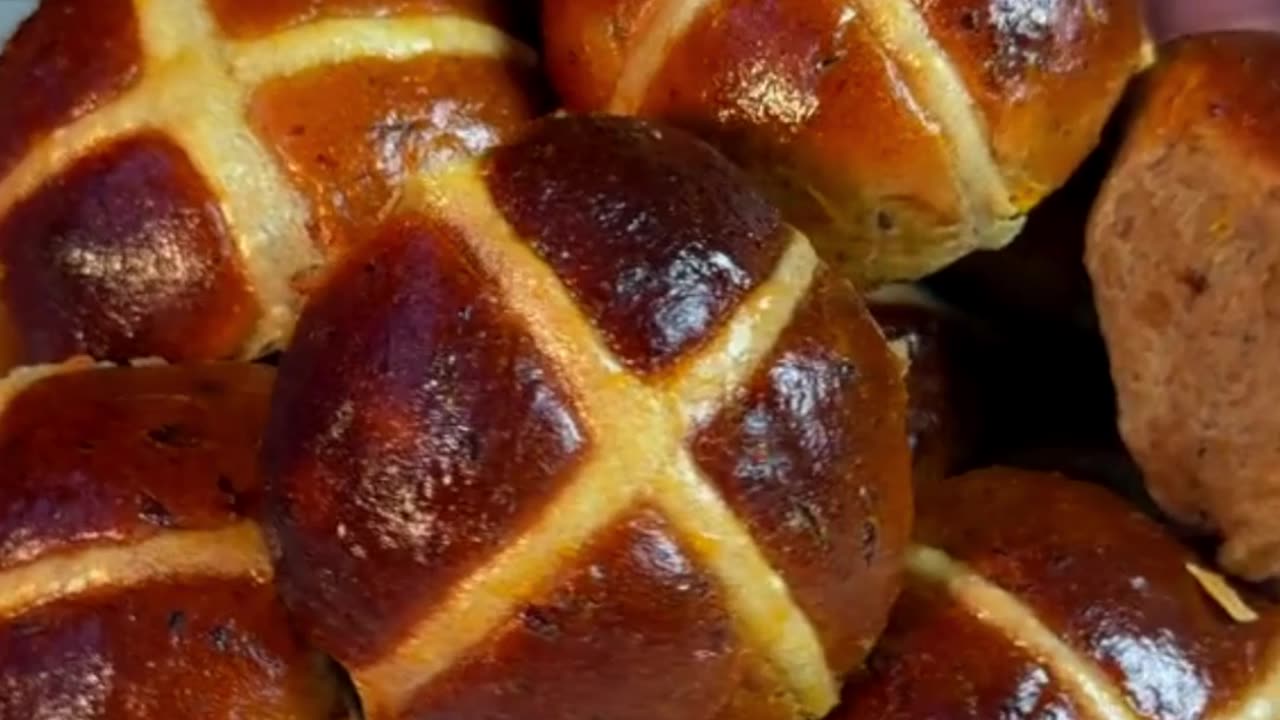 Hot Cross Buns 🍞