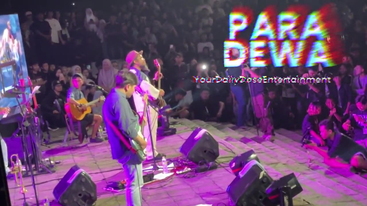 Live Concert ParadeHujan - Upon The Table, the longing faded away