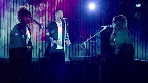 Human Heart (with We Are KING) public debut - Coldplay (live)