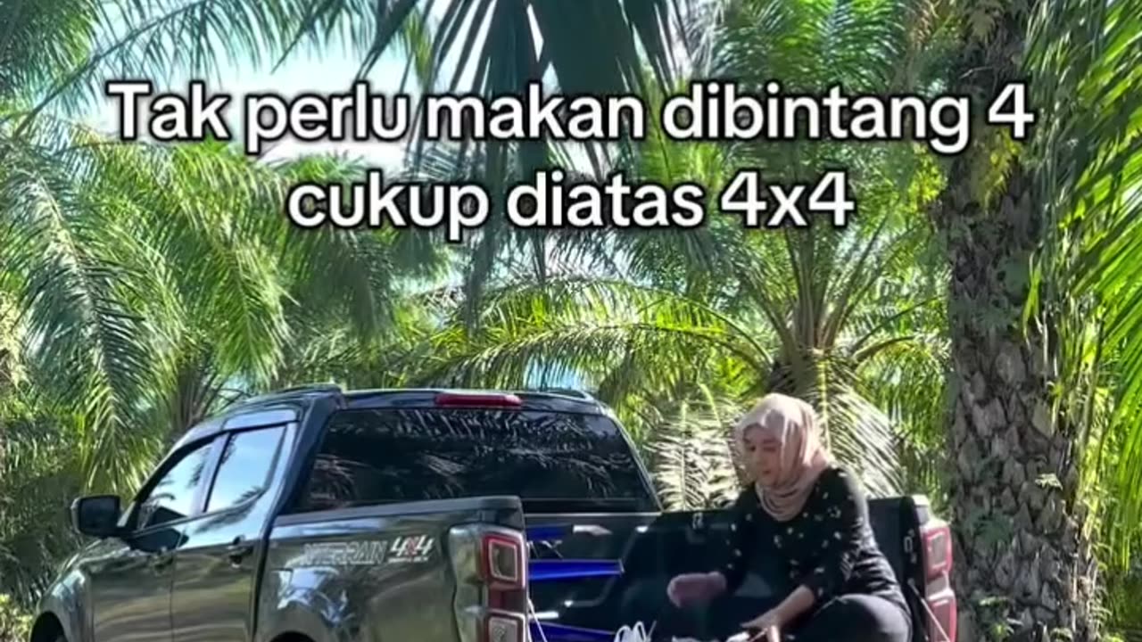 ITULA KALAU BINTANG NYA DI KAMPUNG JATUH CINTA DIKIT SEMUA MERASAKAN
