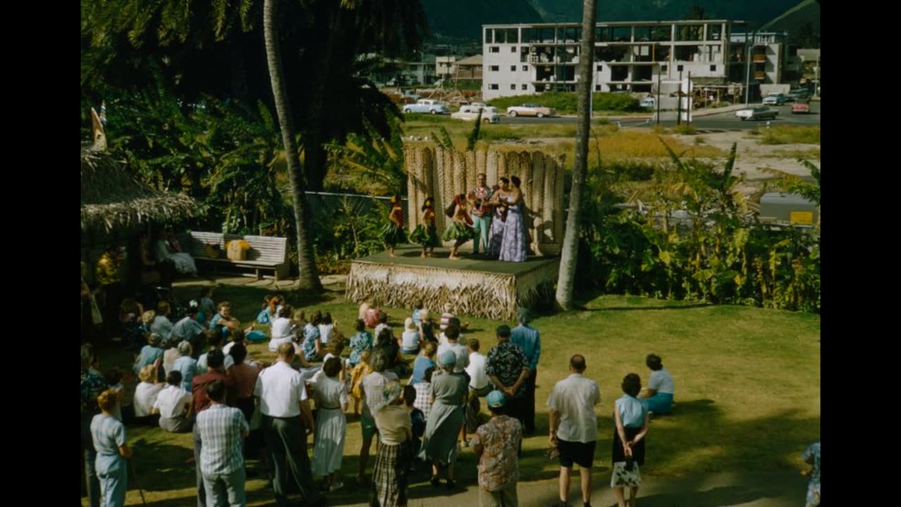 40 Fascinating Photos of Honolulu in the Late 1950s