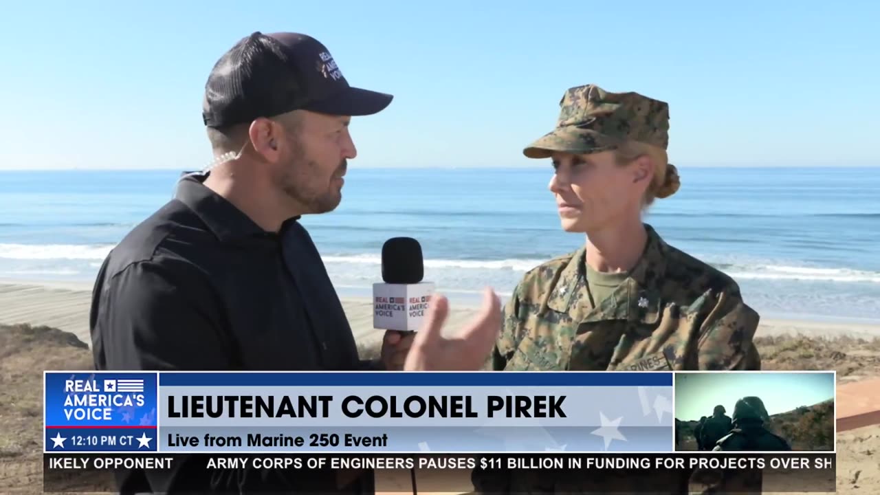 WOMEN ARE HOLDING THE STANDARD IN THE US MARINE CORPS