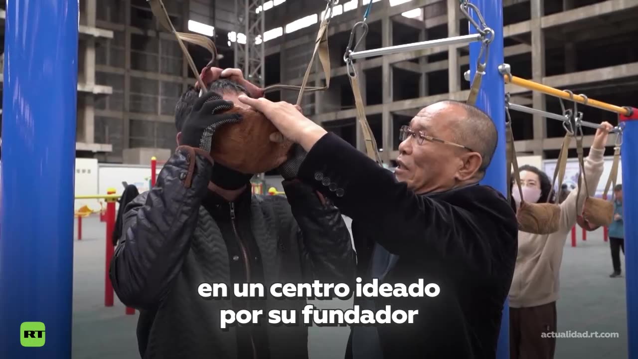 Entrenamiento inusual en China alivia problemas de espalda y sueño