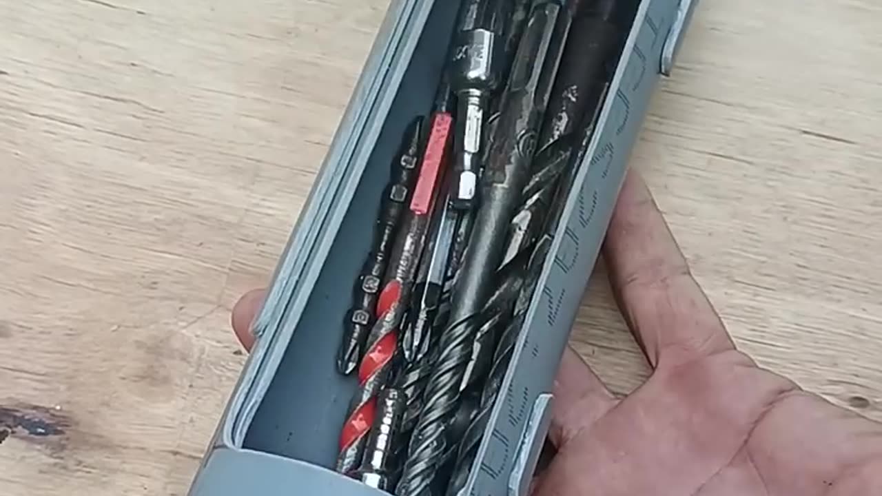 Easy drill bit container