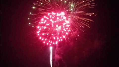 🔥🔥🔥Fireworks🔥🔥🔥 July 4th, 2024 Lake Quassapaug, CT 11 of 17