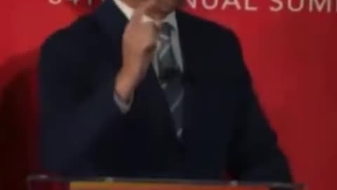 Eric Swalwell calls ICE agents “a$$holes” and vows to revoke their drivers' licenses 🤬 😡