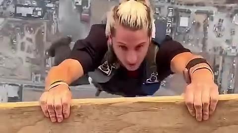Others skydiving vs this guy ☠#shorts #viral #newyork #usa #usacontent #crazy #skydiving #astronaut