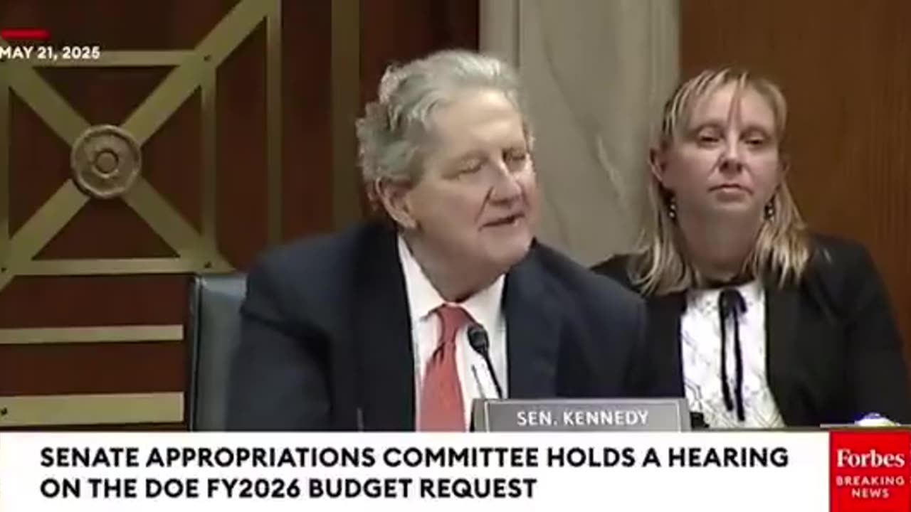 Il senatore Kennedy sul Dipartimento dell'Energia e i miliardi persi