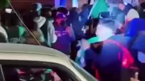 Mass Looting of stores in Central Los Angeles
