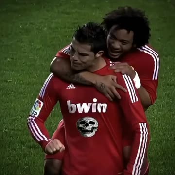 Have you seen anyone who does this better than Cristiano Ronaldo??