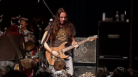Blind Revolution Mad...Loosen Up - Winger (live)