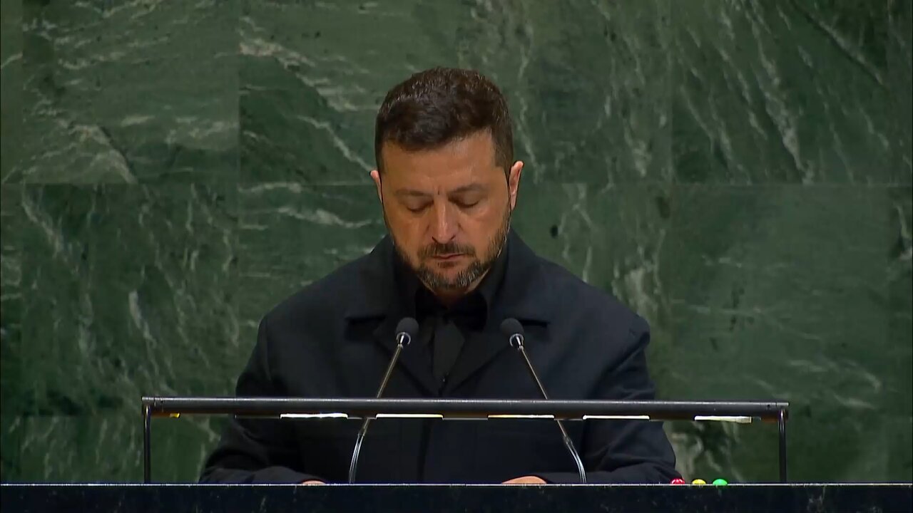 🗣🤡 Zelensky claims ‘Russia is trying to do to Moldova what Iran once did to Lebanon’.