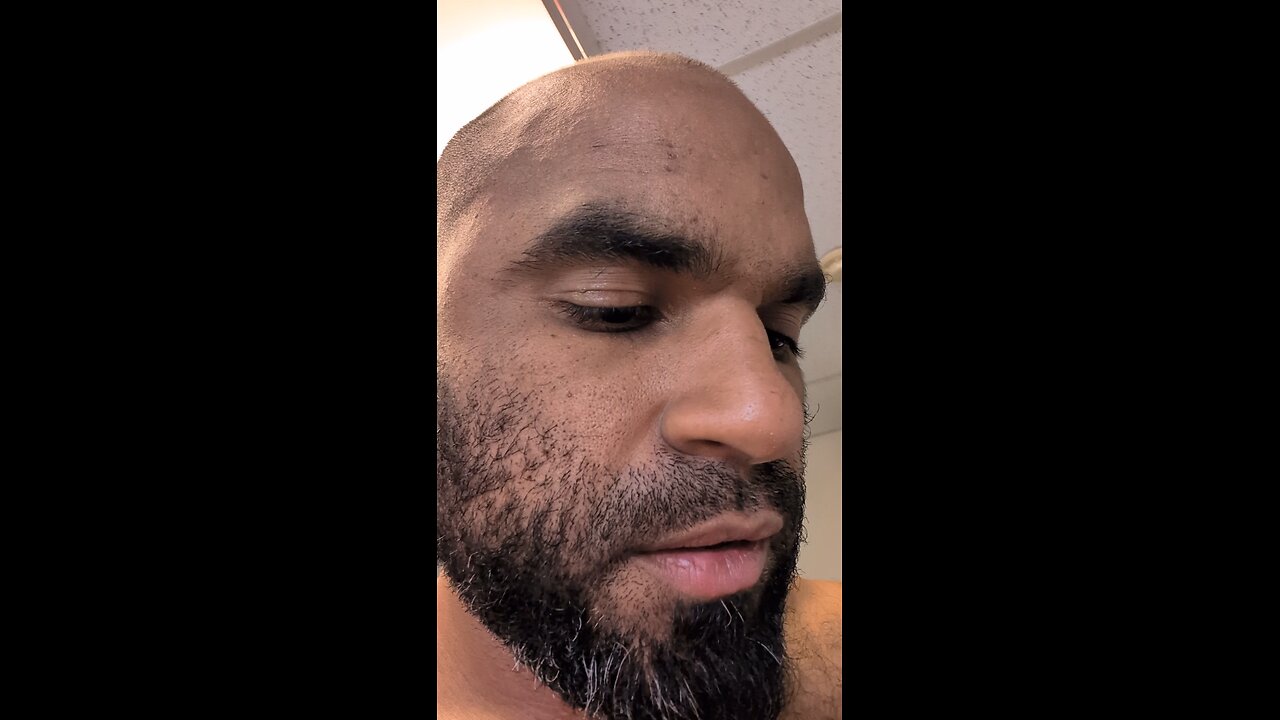 violent hypocrites back off. on a cell phone.