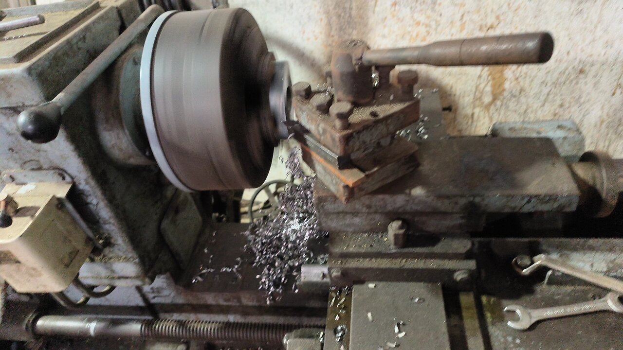 Lath machine work
