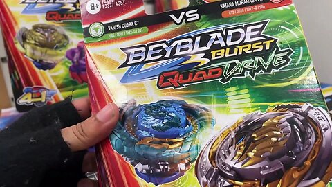 Plaza Misones mall vlog ft. Mark! | Beyblade Zenin