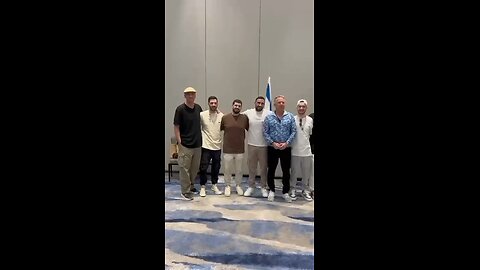 Witkoff and Kushner with released hostages.