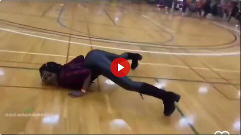 Twerking contest at school in the gym. This 💩 is not fixable 🤦‍♂️