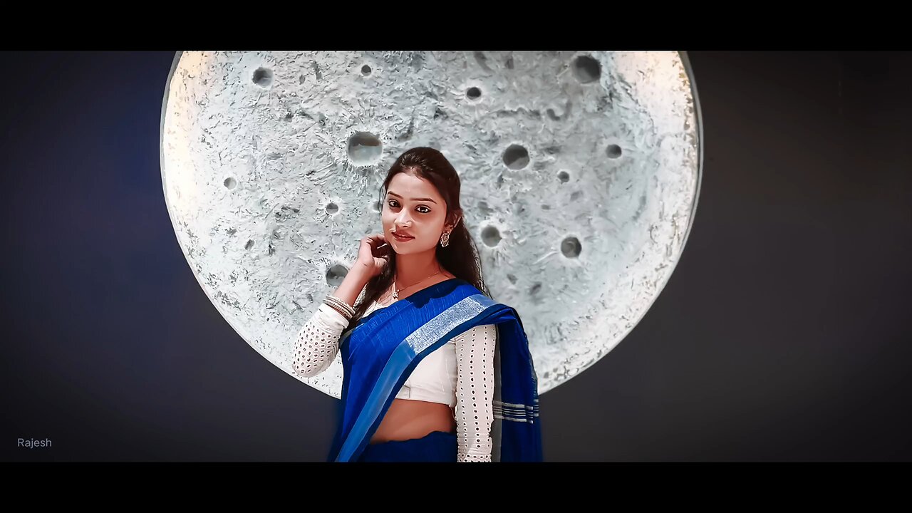 তোমার চোখে আমি হারিয়ে যাই
