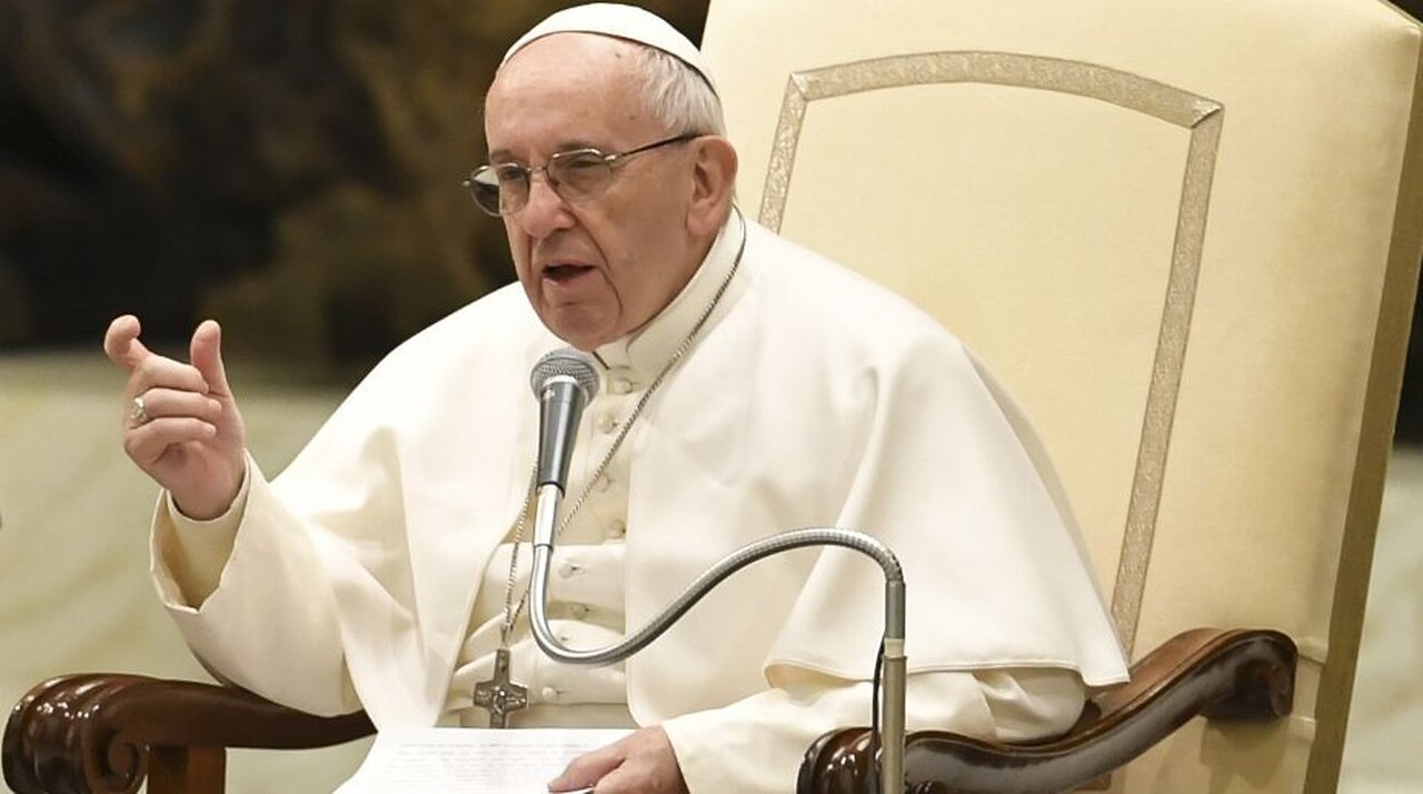 BREAKING: Pope Francis Passes! May the Holy Father rest in peace!