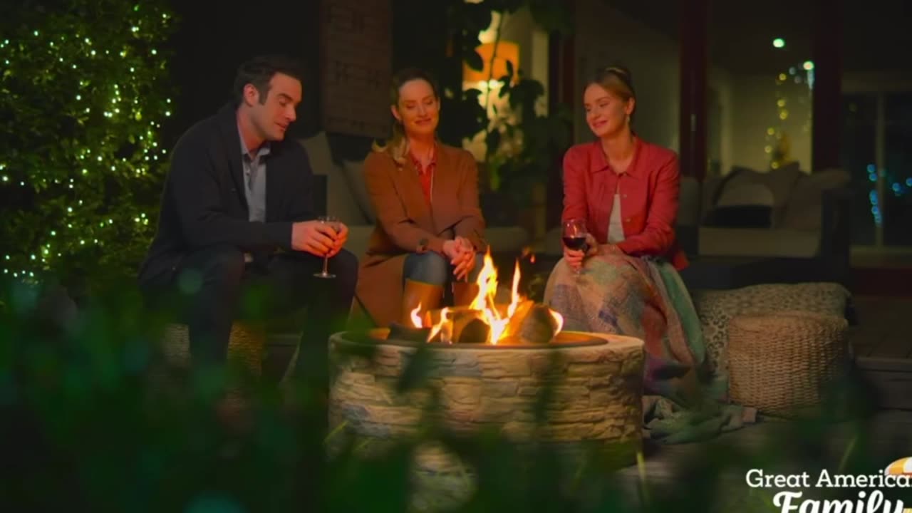 Enjoy The RomCom Its The Best Thing Going Today 1x1