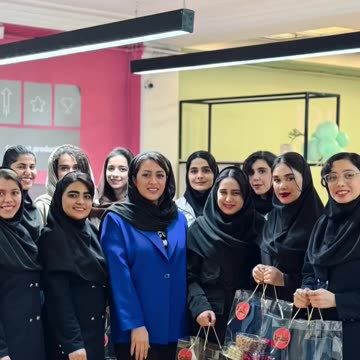 تقدیر از پرسنل فروشگاه پادمیرا به مناسبت سال جدید