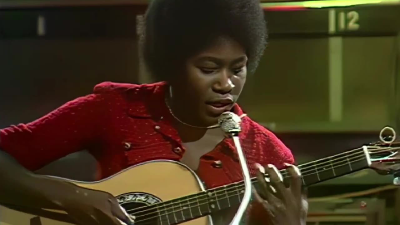Give It a Try - Joan Armatrading (acoustic)