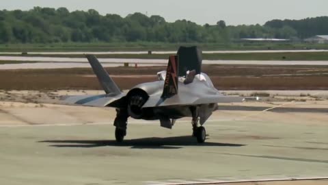 F-35B Vertical Takeoff Test | Unbelievable STOVL Power