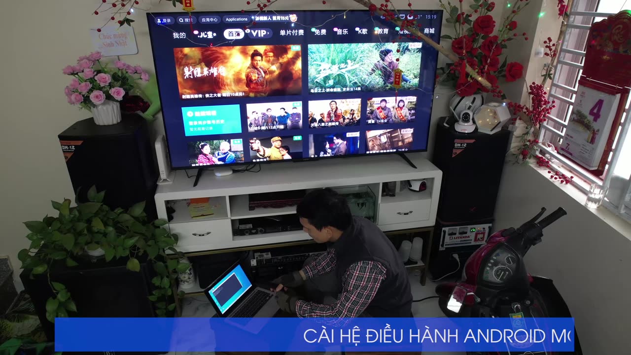 Cài HĐH Android mới nhất cho tivi xiaomi 65 inches, tại phố Tê Chử