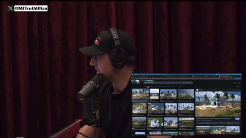 Aaron Rodgers points out that Ellen DeGeneres' stage theme looks similar to Epstein’s Island