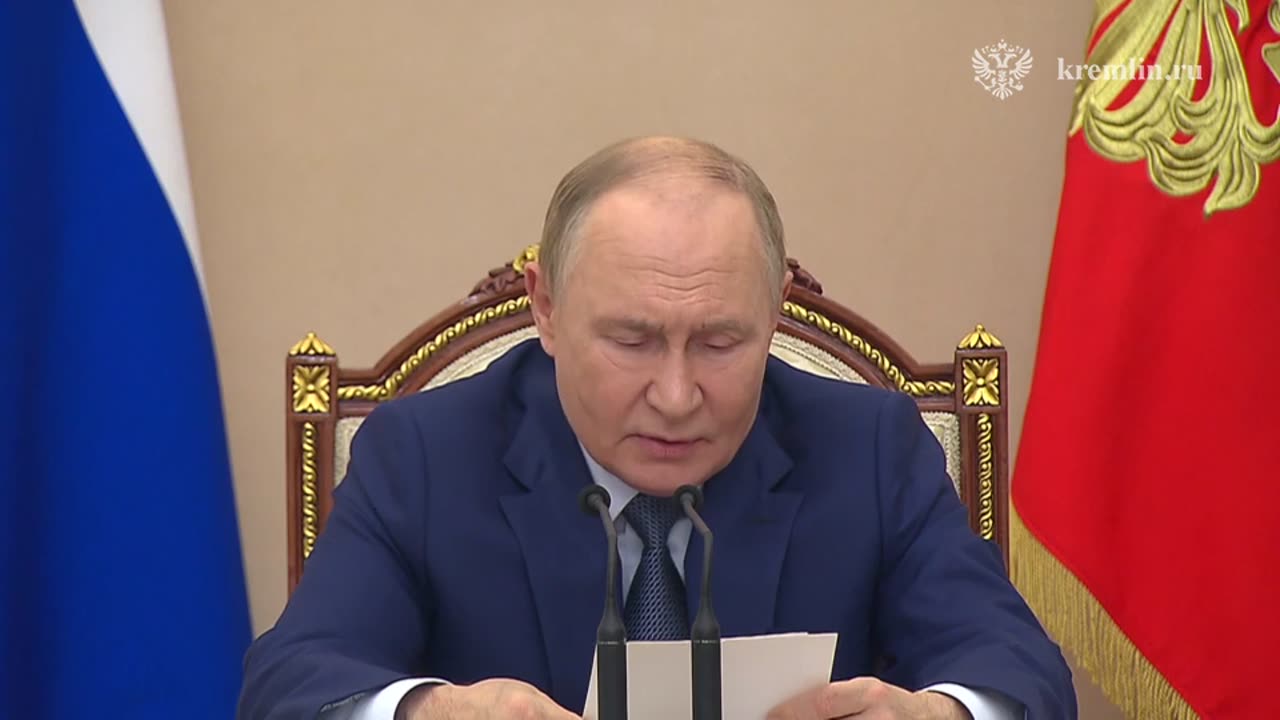 Владимир Путин провёл совещание с постоянными членами Совета Безопасности