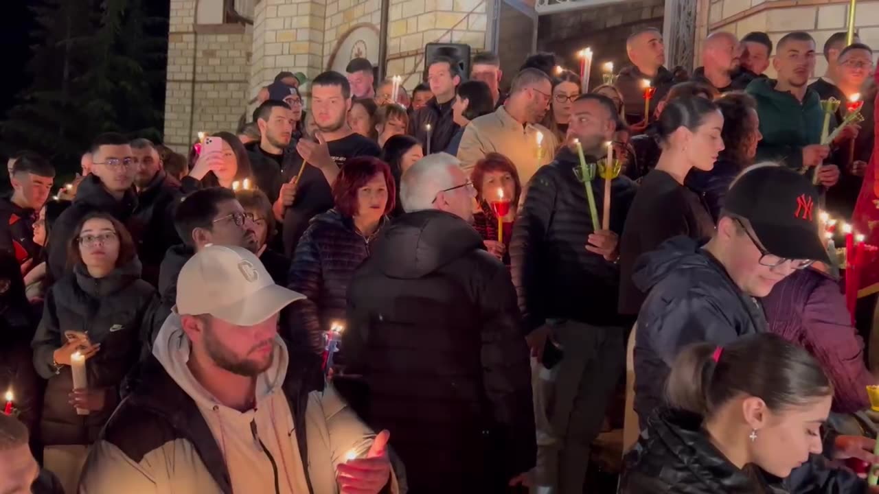 Korça kremton Pashkën