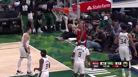 Airball So Wild It Hit the Mascot