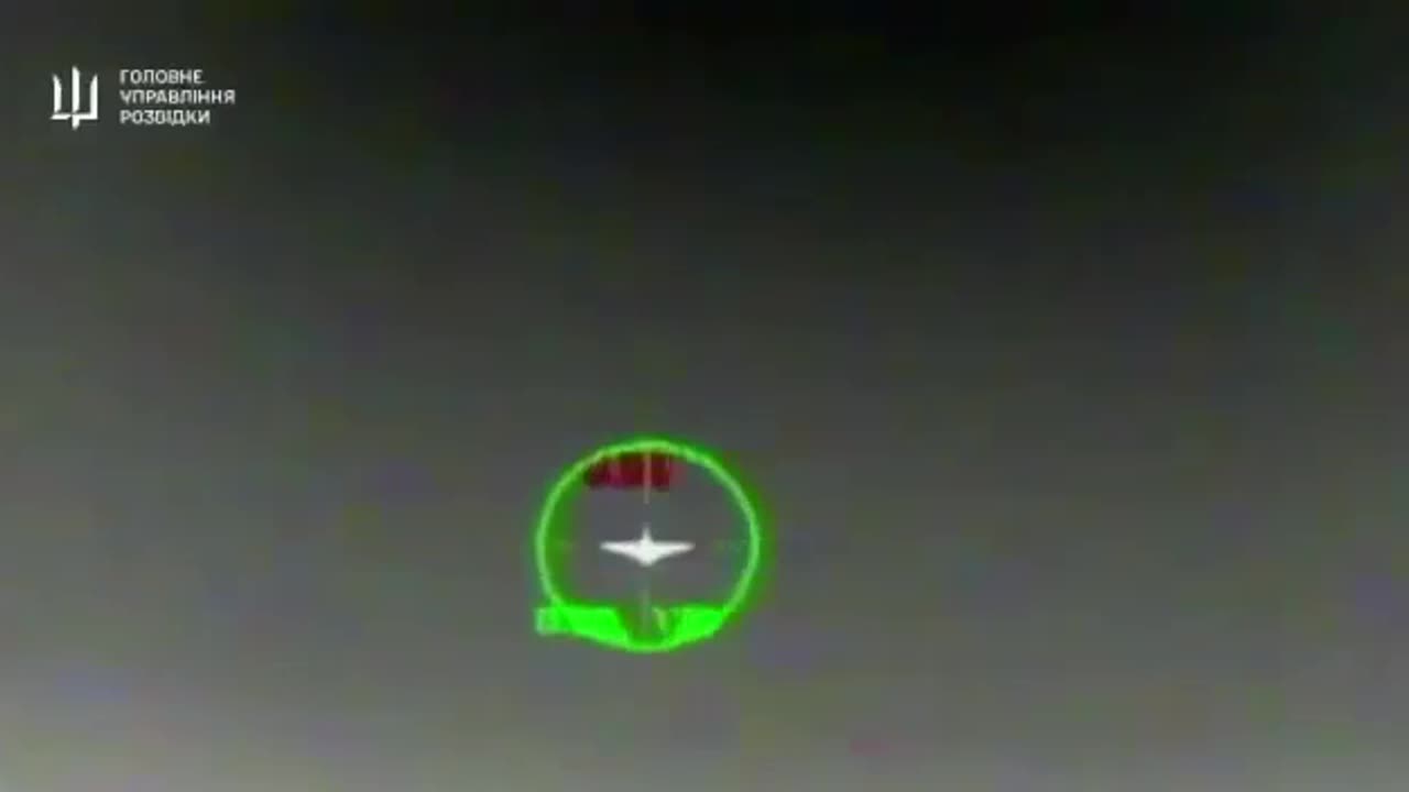 🦅👀 The newest Ukrainian UAV intercepts the Russian kamikaze UAV.