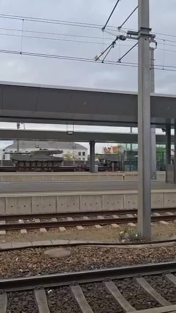 Getarnte Panzer rollen durch St. Pölten – Regierung schweigt!