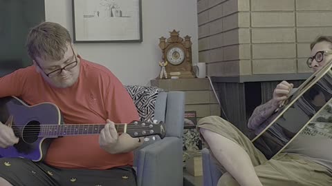 Bubbas playing guitar 🎸