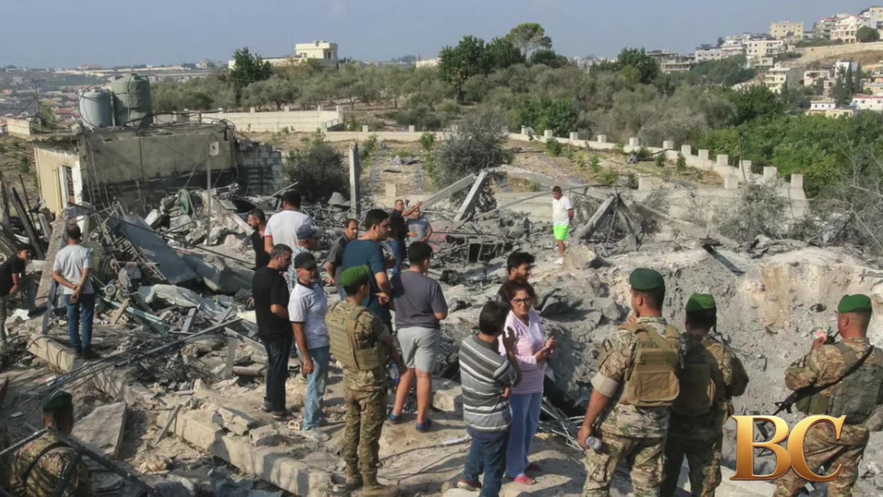 Israeli jets strike southern Lebanon towns