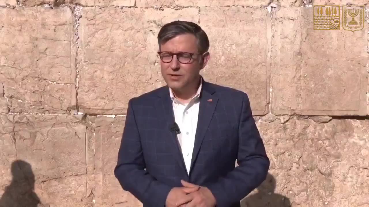 U.S. House Speaker Mike Johnson at the Wailing Wall in a kippah | Worshipping Satan 👺