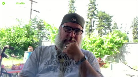 Woke Douchie Teacher threatens the President