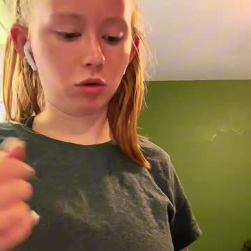 Unboxing Sexy Smooth Golden Allure Hard Wax in Maryland | @lilchickesthetics Shows Waxing Kit