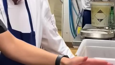 Game-Changing Tomato Cut