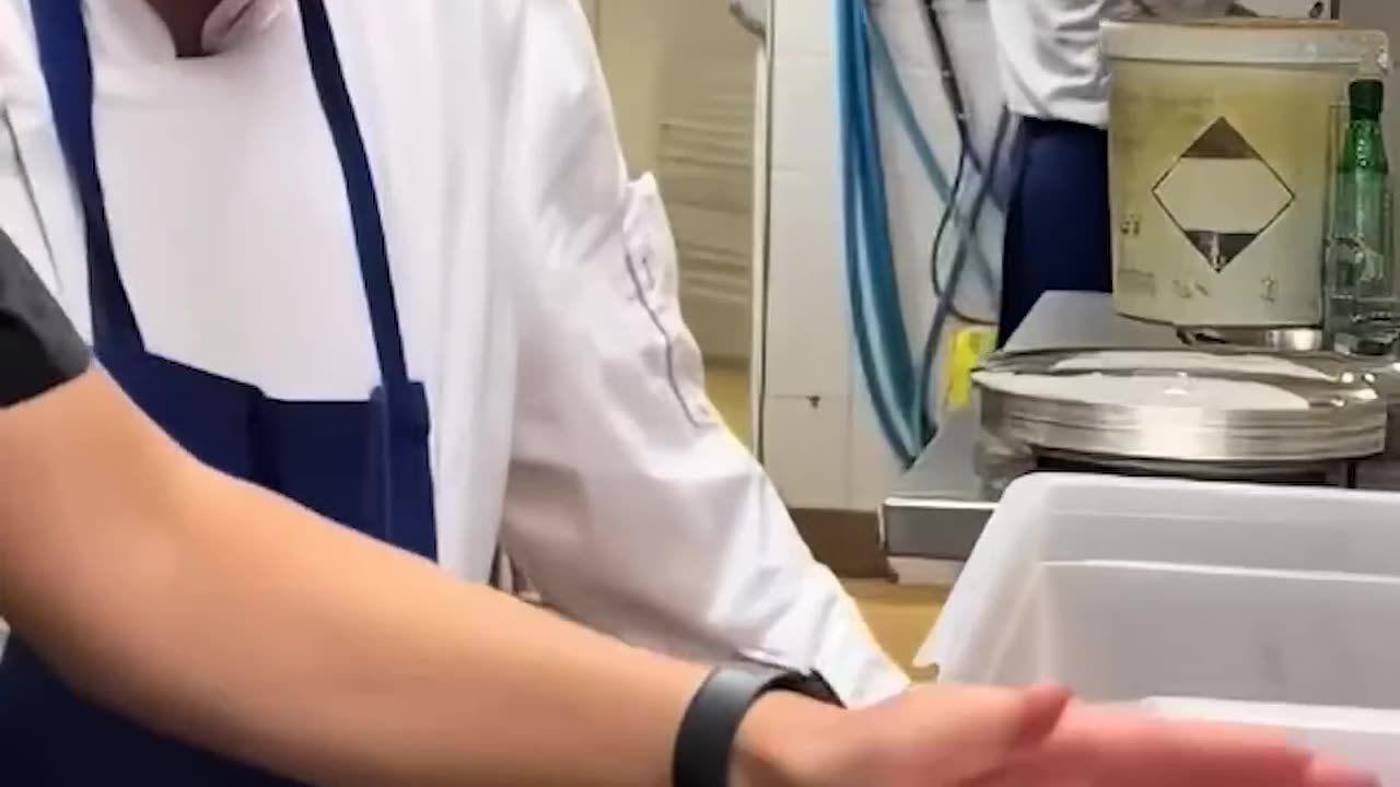 Game-Changing Tomato Cut