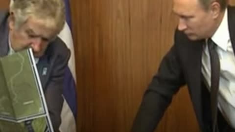 Encuentro entre Putin y Mujica en la VI Cumbre de los BRICS (2014)