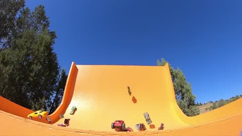 More Quarter Pipe Action on Hot Wheels Hill