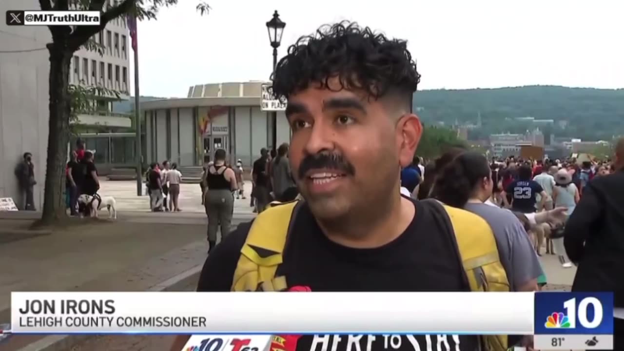 Lehigh County Commissioner is instructing citizens to "stand in front and block ICE"